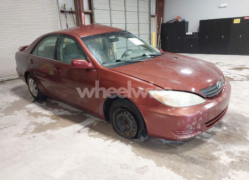 2004 Toyota Camry LE (VIN 4T1BE32K54U362541) main photo