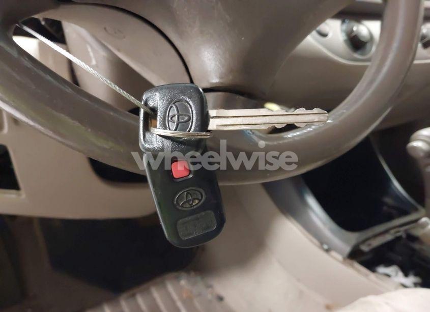 Photo 11 of 2004 Toyota Camry LE (VIN 4T1BE32K54U362541)