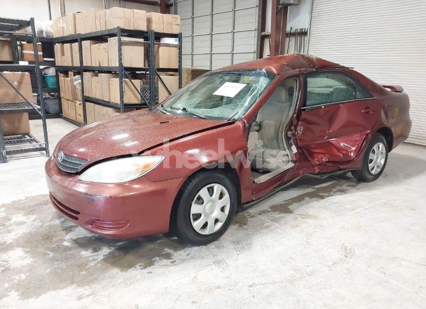 Photo 2 of 2004 Toyota Camry LE (VIN 4T1BE32K54U362541)