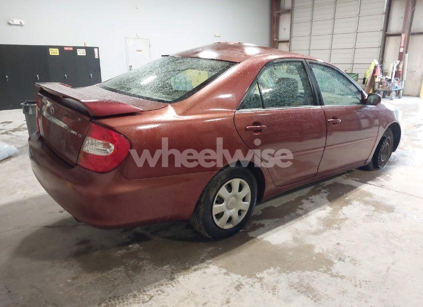 Photo 4 of 2004 Toyota Camry LE (VIN 4T1BE32K54U362541)