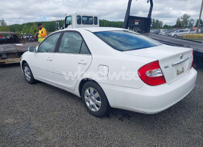 Photo 3 of 2004 Toyota Camry LE (VIN 4T1BE32K54U363334)