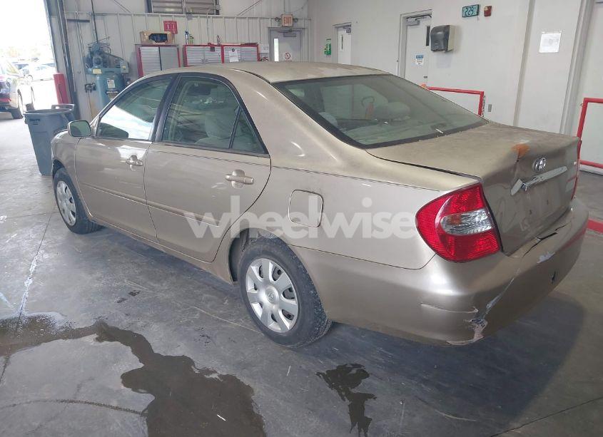 Photo 3 of 2004 Toyota Camry LE (VIN 4T1BE32K54U380439)