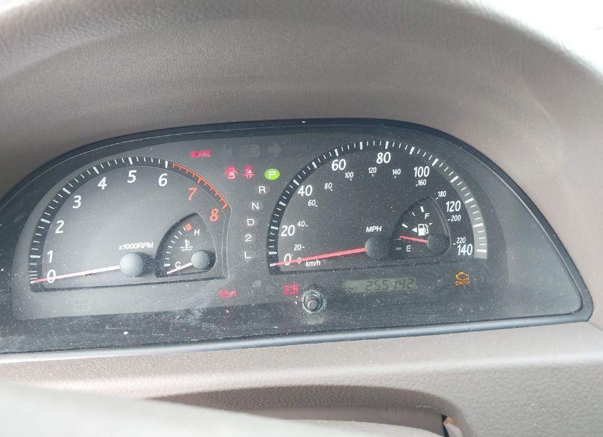 Photo 7 of 2004 Toyota Camry LE (VIN 4T1BE32K54U807893)