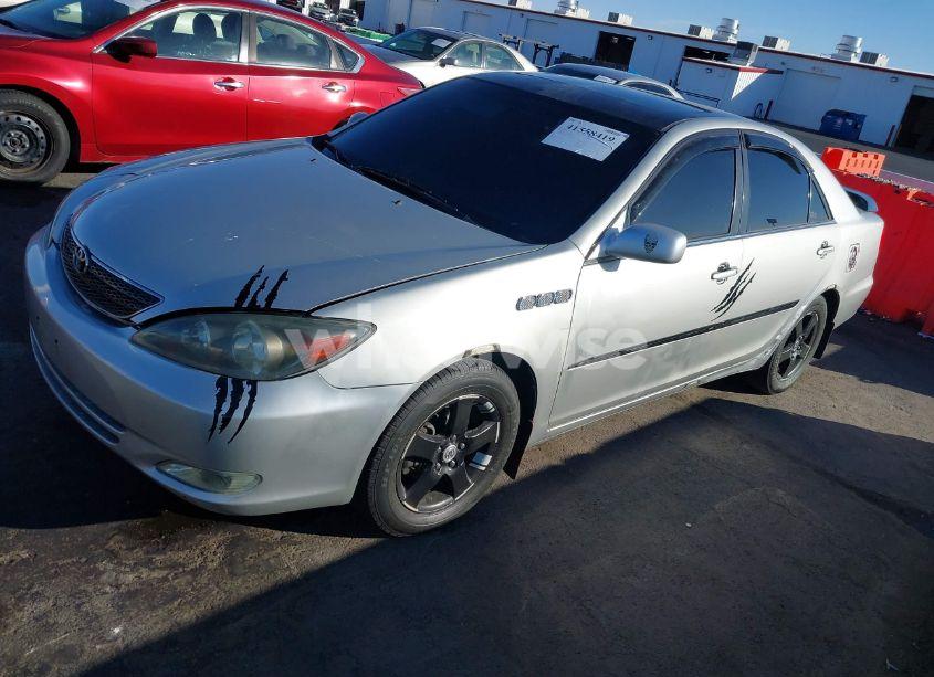 Photo 12 of 2004 Toyota Camry SE (VIN 4T1BE32K54U812172)