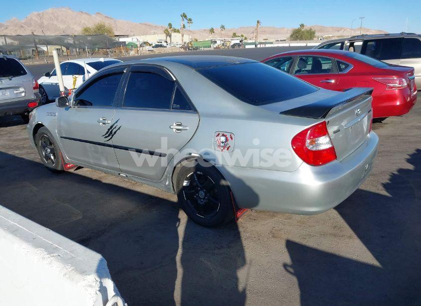 Photo 3 of 2004 Toyota Camry SE (VIN 4T1BE32K54U812172)