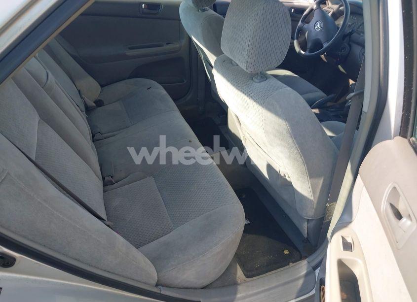 Photo 8 of 2004 Toyota Camry LE (VIN 4T1BE32K54U814150)