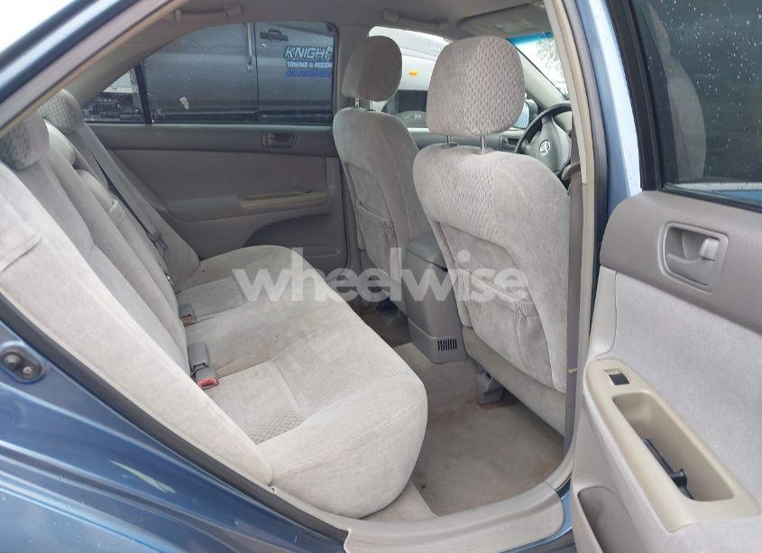 Photo 8 of 2004 Toyota Camry LE (VIN 4T1BE32K54U826167)