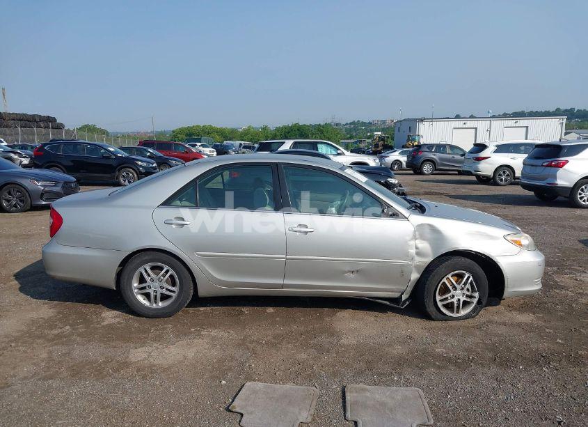 Photo 13 of 2004 Toyota Camry LE (VIN 4T1BE32K54U837136)