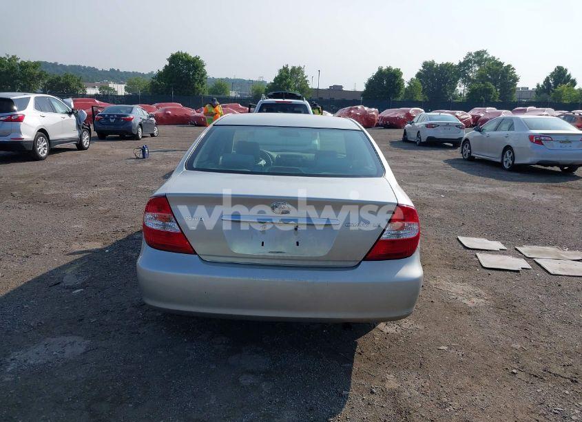 Photo 16 of 2004 Toyota Camry LE (VIN 4T1BE32K54U837136)