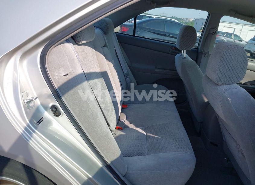 Photo 8 of 2004 Toyota Camry LE (VIN 4T1BE32K54U837136)