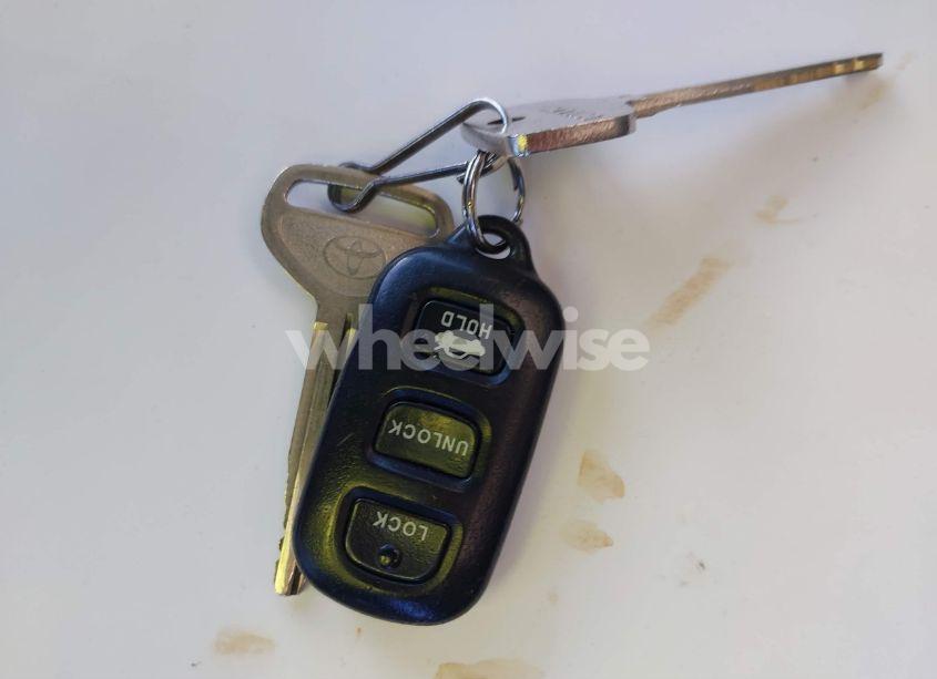 Photo 11 of 2004 Toyota Camry LE (VIN 4T1BE32K54U839730)