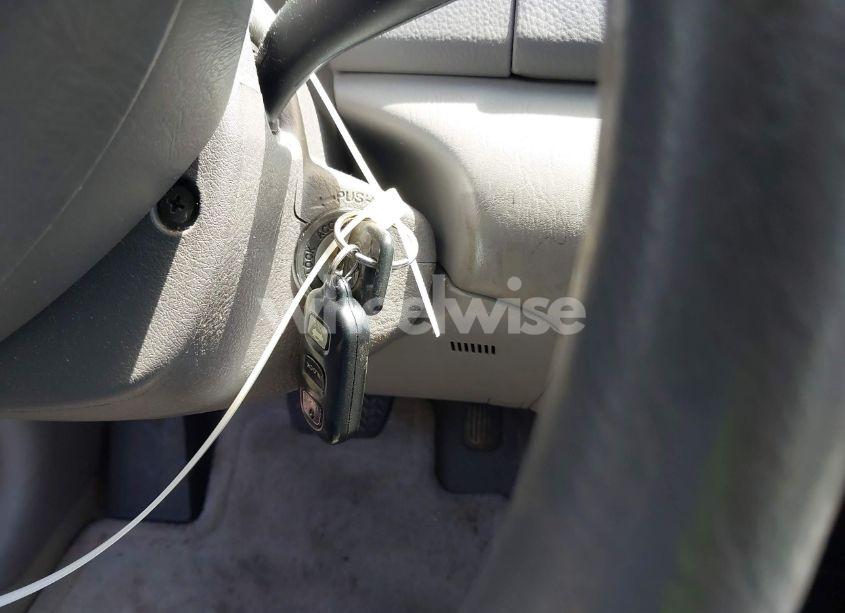 Photo 11 of 2004 Toyota Camry LE (VIN 4T1BE32K54U848525)