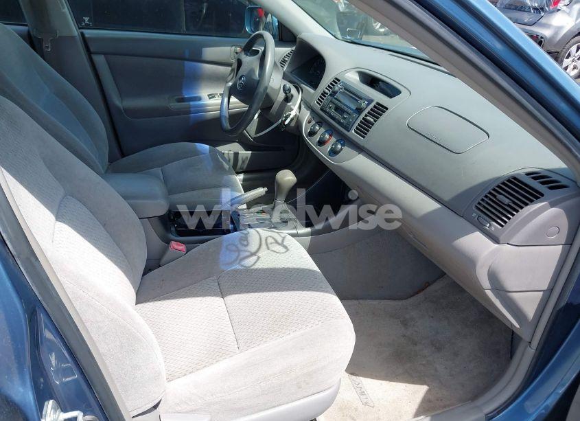 Photo 5 of 2004 Toyota Camry LE (VIN 4T1BE32K54U848525)