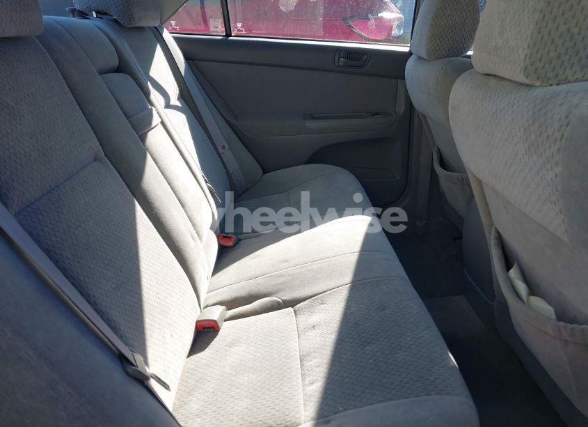 Photo 8 of 2004 Toyota Camry LE (VIN 4T1BE32K54U877152)