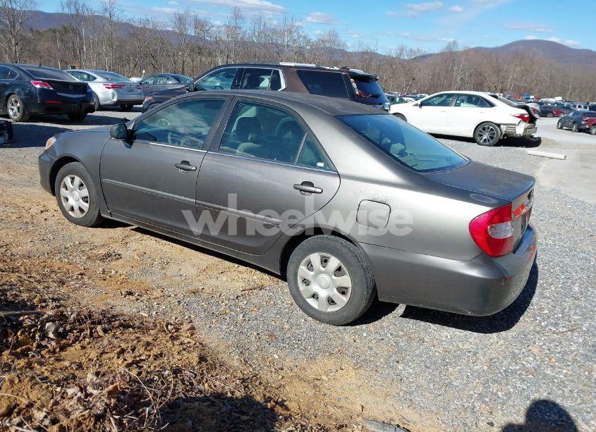 Photo 3 of 2004 Toyota Camry LE (VIN 4T1BE32K54U904138)