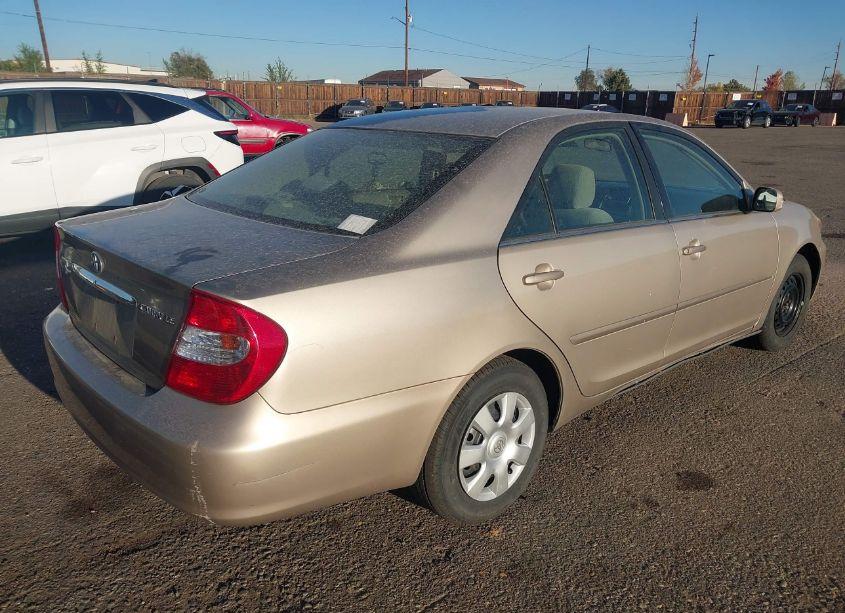 Photo 4 of 2004 Toyota Camry LE (VIN 4T1BE32K54U905354)
