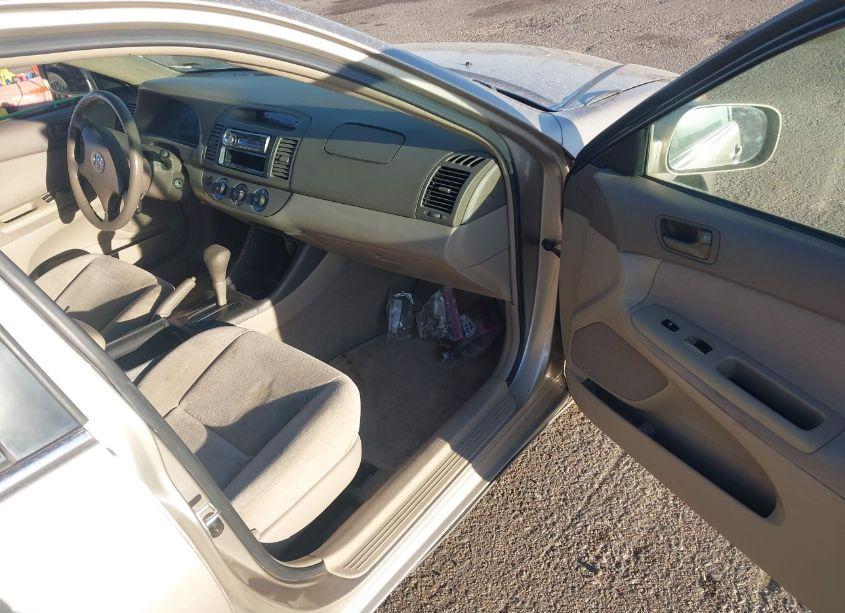 Photo 5 of 2004 Toyota Camry LE (VIN 4T1BE32K54U905354)