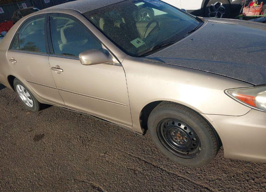 Photo 6 of 2004 Toyota Camry LE (VIN 4T1BE32K54U905354)