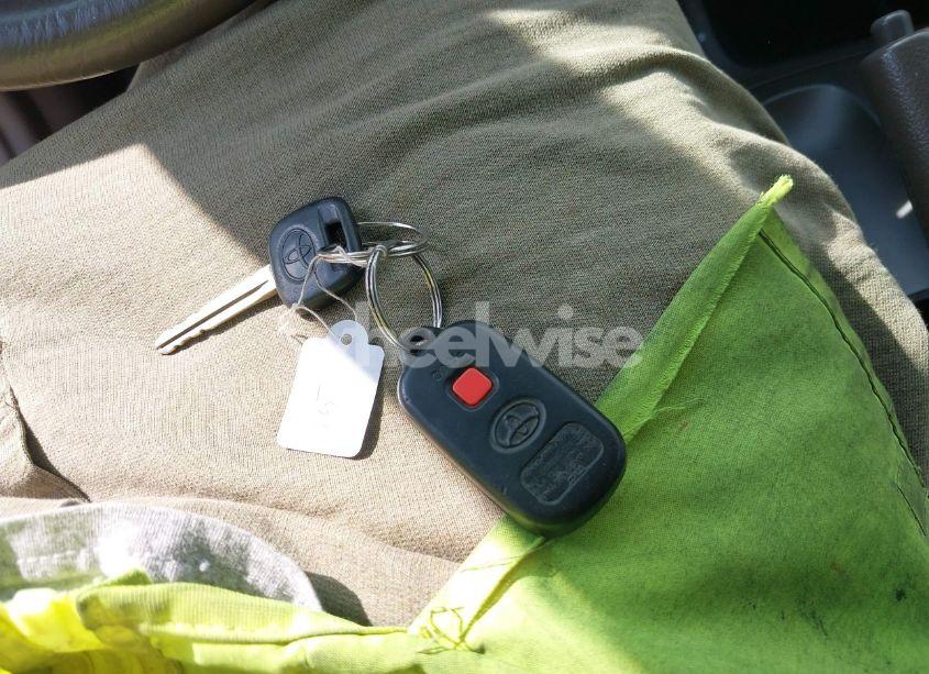 Photo 11 of 2004 Toyota Camry LE/SE/STD/XLE (VIN 4T1BE32K54U908920)