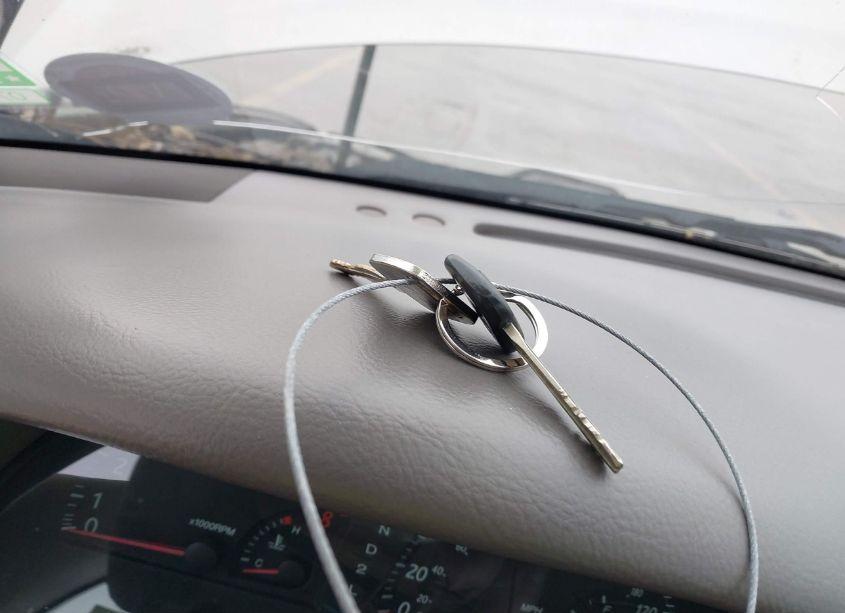 Photo 11 of 2004 Toyota Camry STD (VIN 4T1BE32K54U917326)