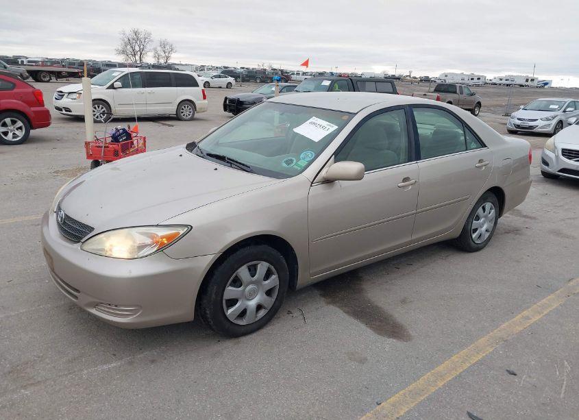 Photo 2 of 2004 Toyota Camry STD (VIN 4T1BE32K54U917326)