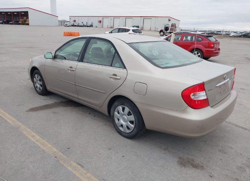 Photo 3 of 2004 Toyota Camry STD (VIN 4T1BE32K54U917326)