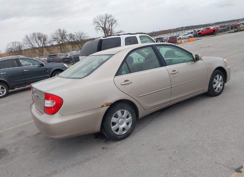 Photo 4 of 2004 Toyota Camry STD (VIN 4T1BE32K54U917326)