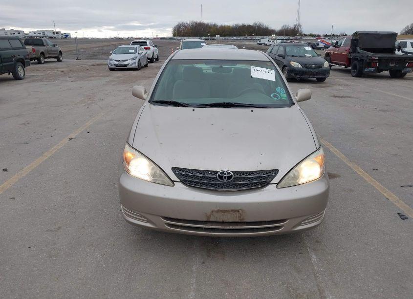 Photo 6 of 2004 Toyota Camry STD (VIN 4T1BE32K54U917326)