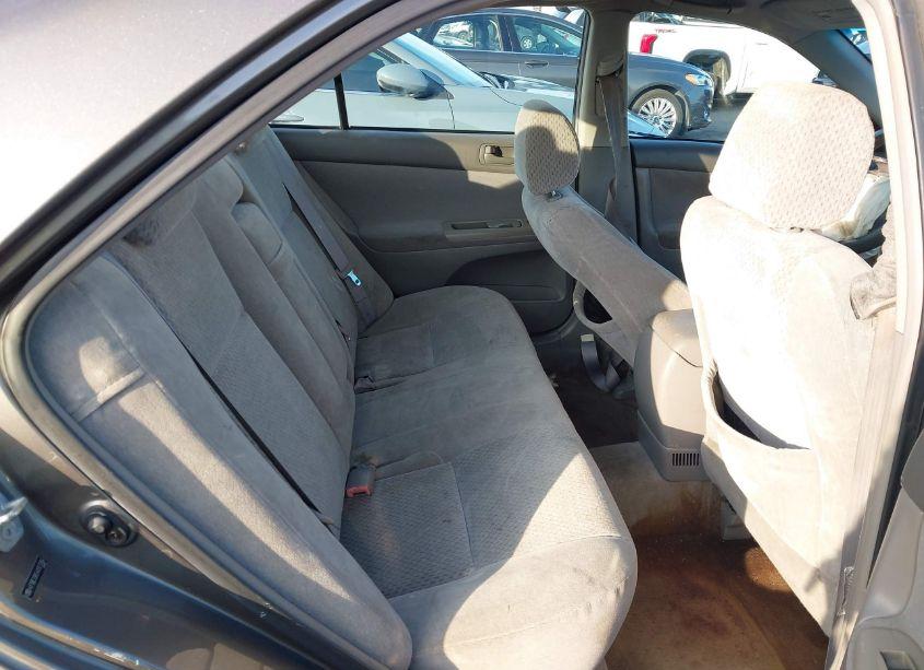 Photo 8 of 2004 Toyota Camry LE (VIN 4T1BE32K54U921764)