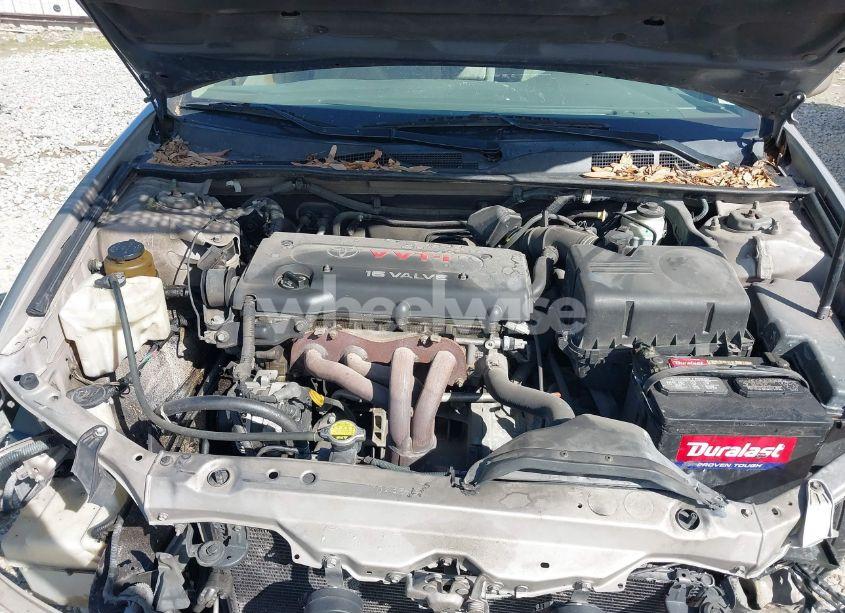 Photo 10 of 2004 Toyota Camry LE (VIN 4T1BE32K54U923434)