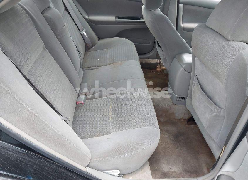 Photo 8 of 2005 Toyota Camry STD (VIN 4T1BE32K55U012604)