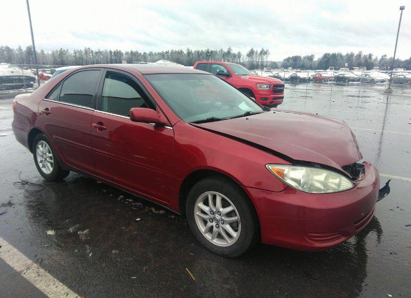 2005 Toyota Camry LE (VIN 4T1BE32K55U038426) main photo