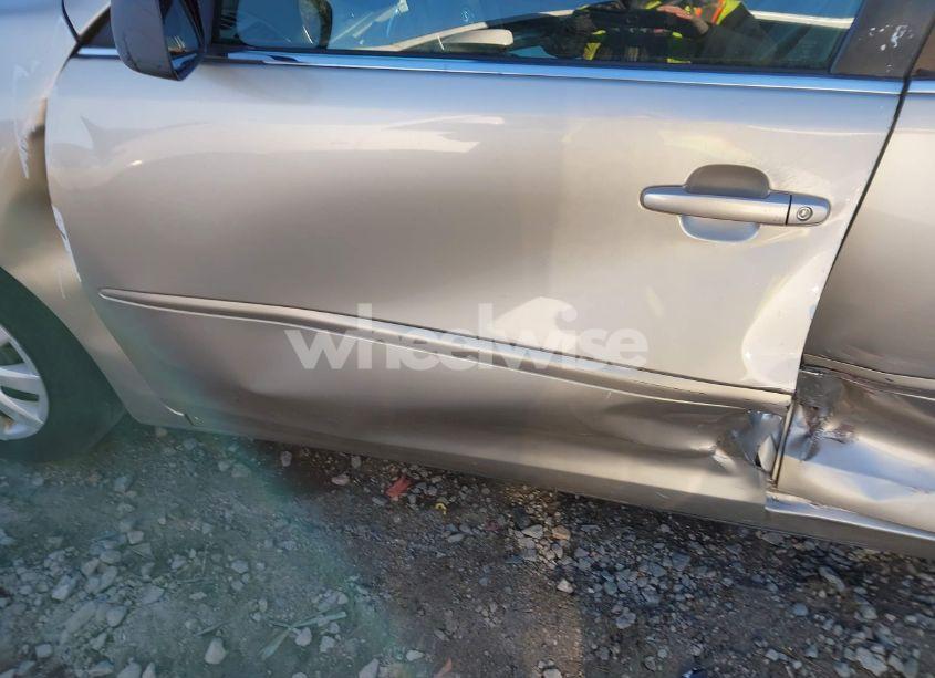 Photo 17 of 2005 Toyota Camry STD (VIN 4T1BE32K55U056456)
