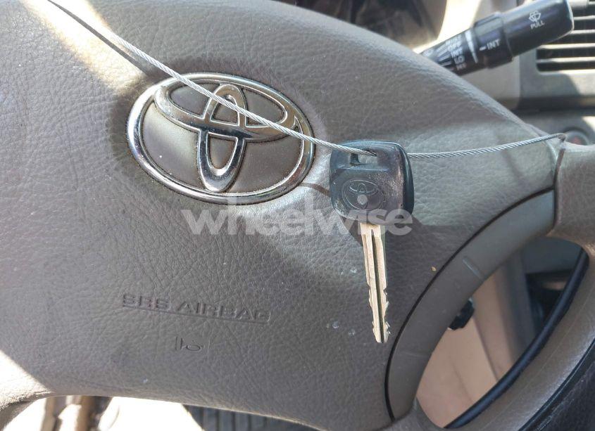 Photo 11 of 2005 Toyota Camry LE (VIN 4T1BE32K55U078599)