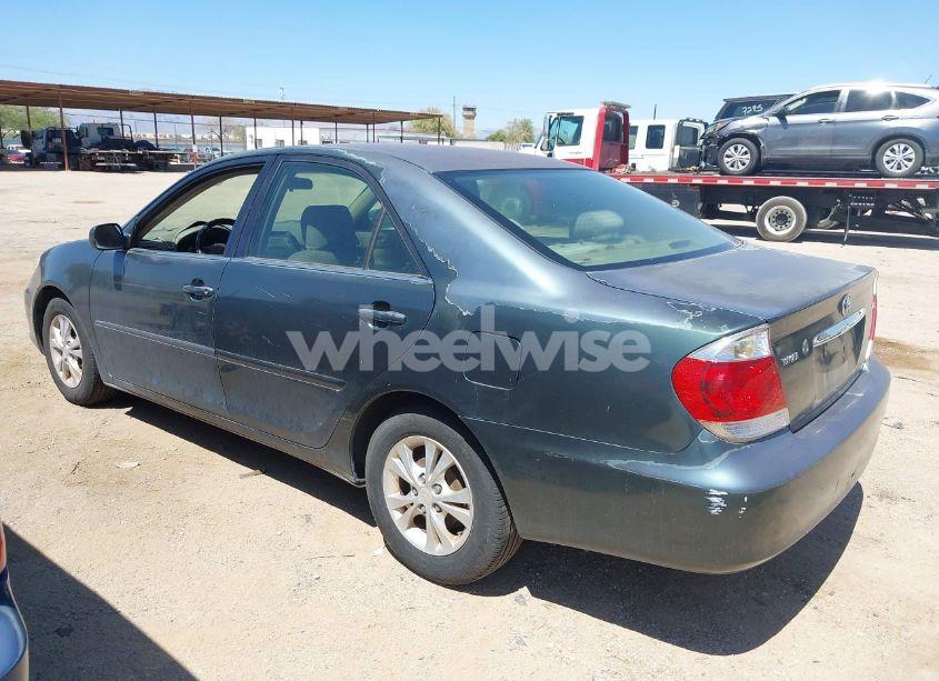 Photo 3 of 2005 Toyota Camry LE (VIN 4T1BE32K55U078599)