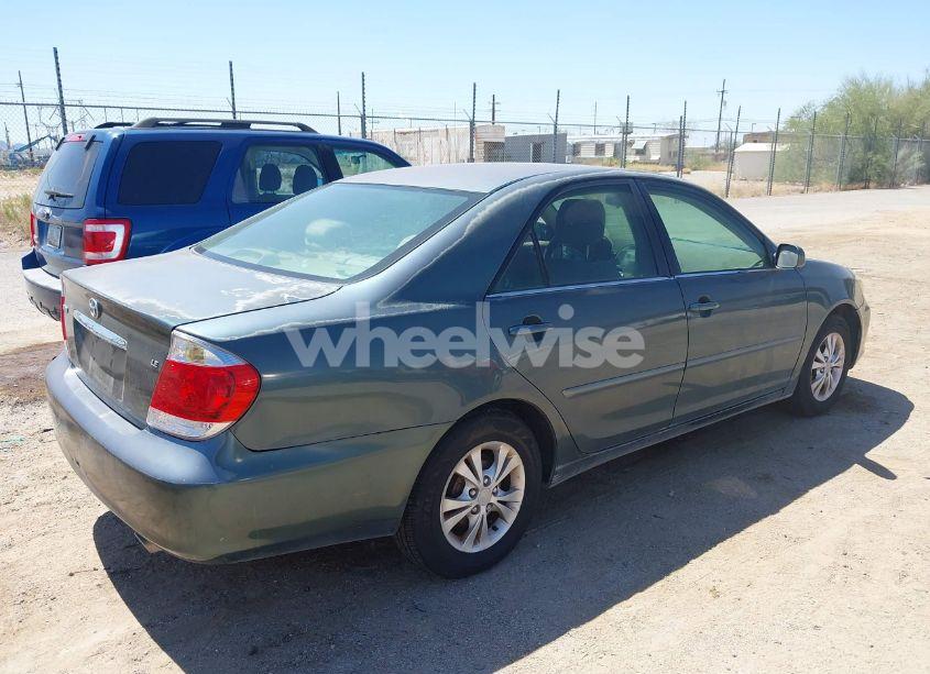Photo 4 of 2005 Toyota Camry LE (VIN 4T1BE32K55U078599)