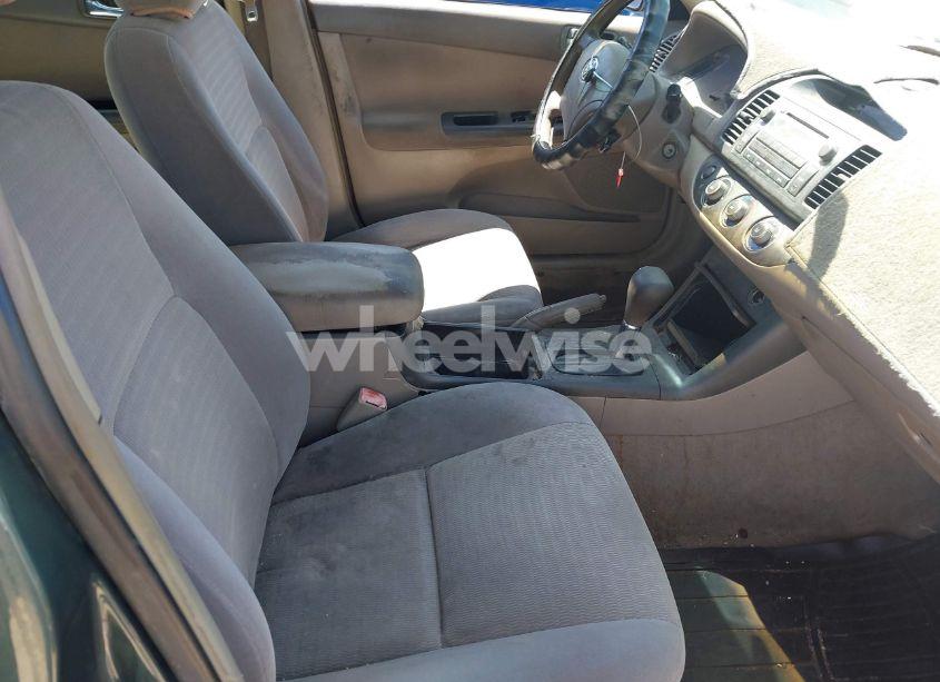 Photo 5 of 2005 Toyota Camry LE (VIN 4T1BE32K55U078599)