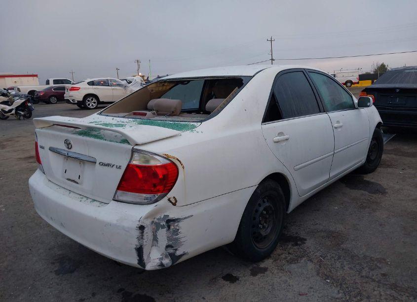Photo 4 of 2005 Toyota Camry LE (VIN 4T1BE32K55U387716)