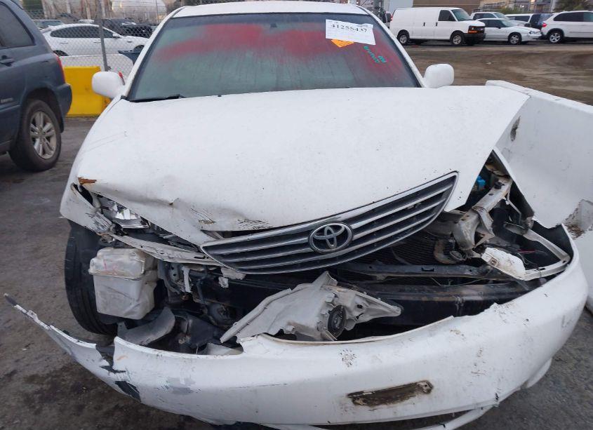 Photo 6 of 2005 Toyota Camry LE (VIN 4T1BE32K55U387716)