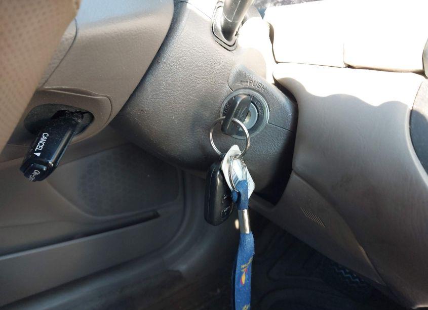 Photo 11 of 2005 Toyota Camry LE (VIN 4T1BE32K55U425882)