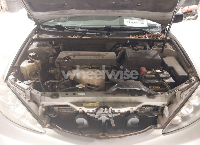 Photo 10 of 2005 Toyota Camry STD (VIN 4T1BE32K55U435327)