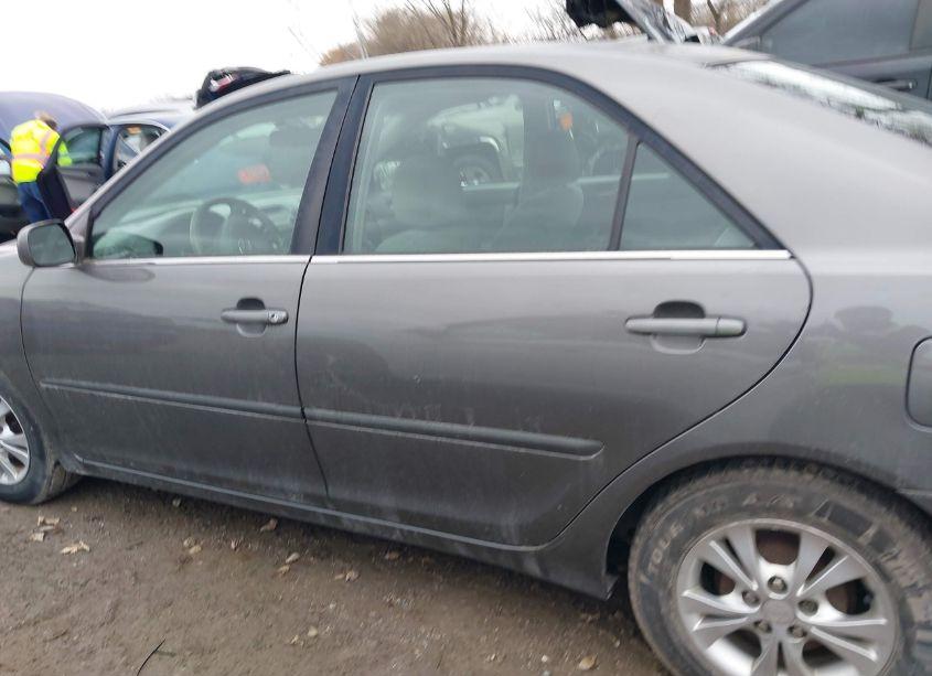 Photo 14 of 2005 Toyota Camry LE (VIN 4T1BE32K55U536433)