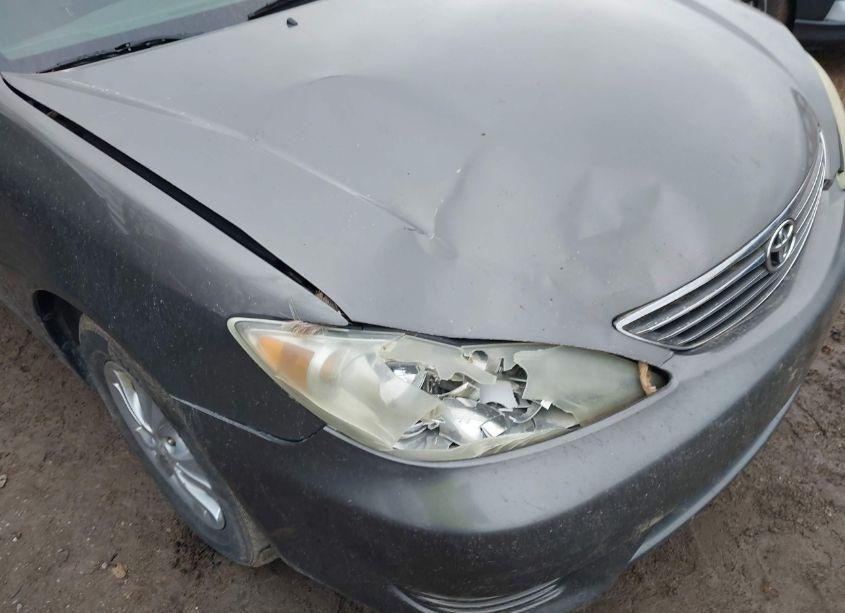 Photo 6 of 2005 Toyota Camry LE (VIN 4T1BE32K55U536433)