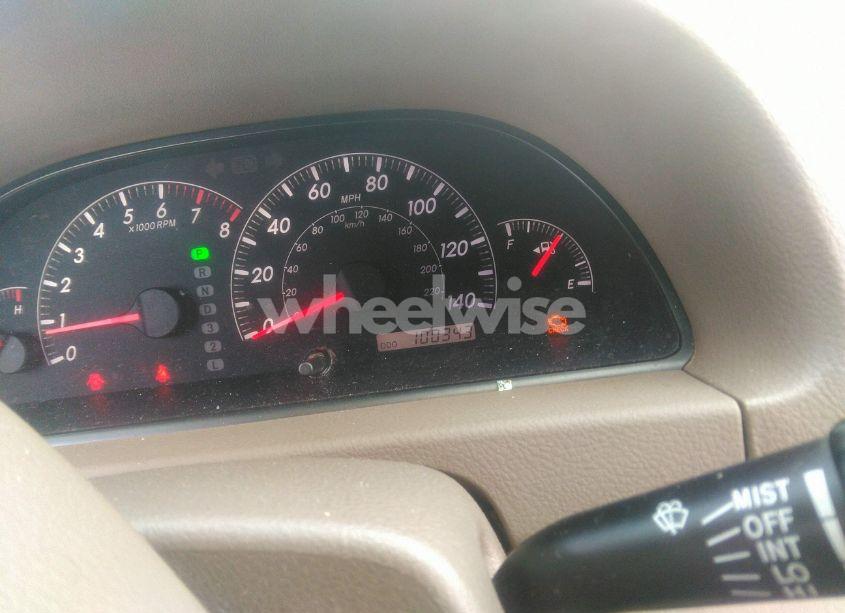 Photo 7 of 2005 Toyota Camry LE (VIN 4T1BE32K55U581422)