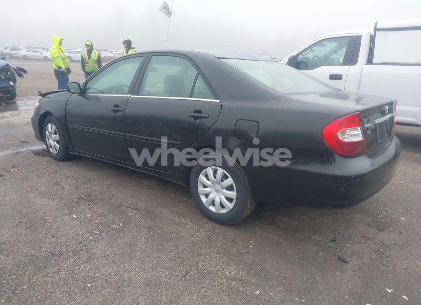 Photo 3 of 2005 Toyota Camry STD (VIN 4T1BE32K55U590900)