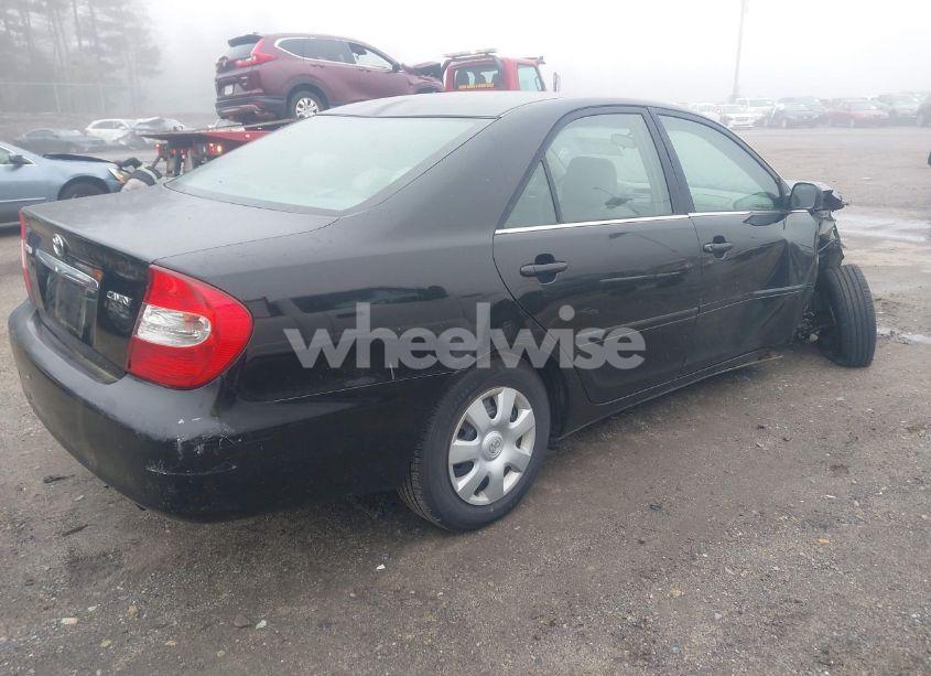 Photo 4 of 2005 Toyota Camry STD (VIN 4T1BE32K55U590900)