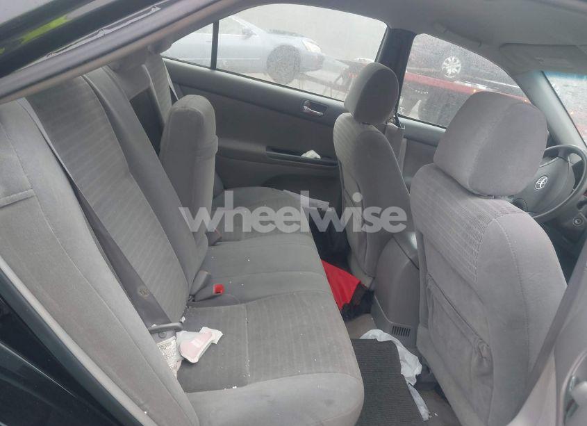 Photo 8 of 2005 Toyota Camry STD (VIN 4T1BE32K55U590900)