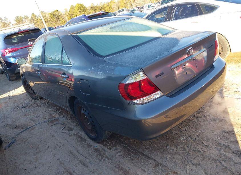 Photo 3 of 2005 Toyota Camry SE (VIN 4T1BE32K55U607713)