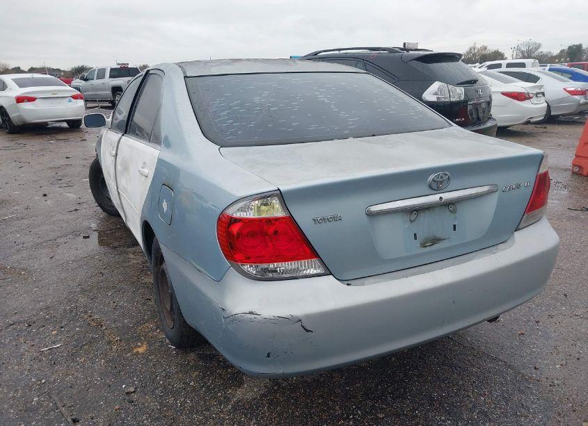 Photo 3 of 2005 Toyota Camry LE (VIN 4T1BE32K55U614709)