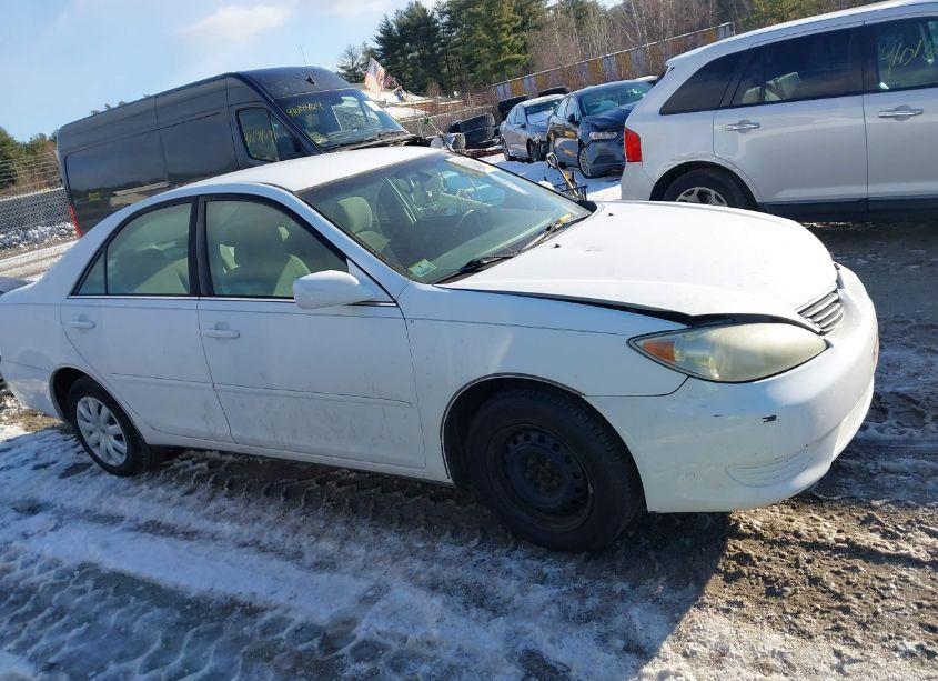 Photo 13 of 2005 Toyota Camry LE (VIN 4T1BE32K55U624852)